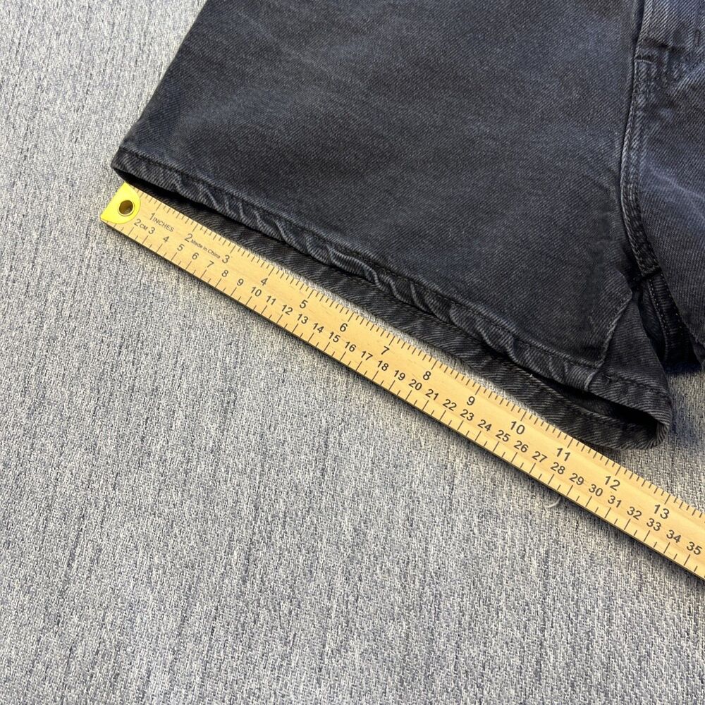Levi’s High Waisted Mom Shorts  Black Denim Size 29 - Picture 4 of 8
